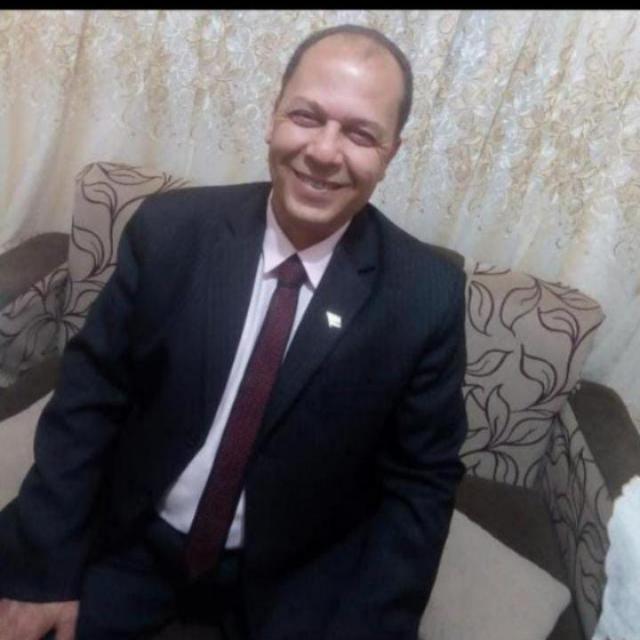 <strong> مدير التعليم الثانوي بإدارة بيلا التعليمية السابق عصام رخا</strong>