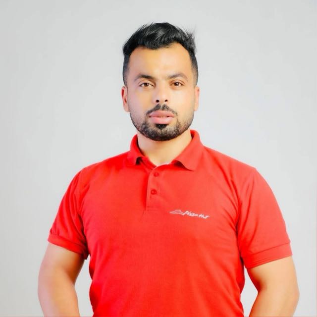 المصور الفلسطيني محمد جهاد الدلو